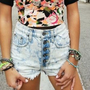 LF/Carmar high rise shorts